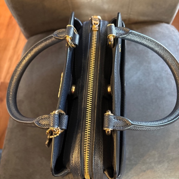Coach Midnight Blue Leather Mini Lillie Carryall Handbag Gold Hardware - Picture 6 of 8